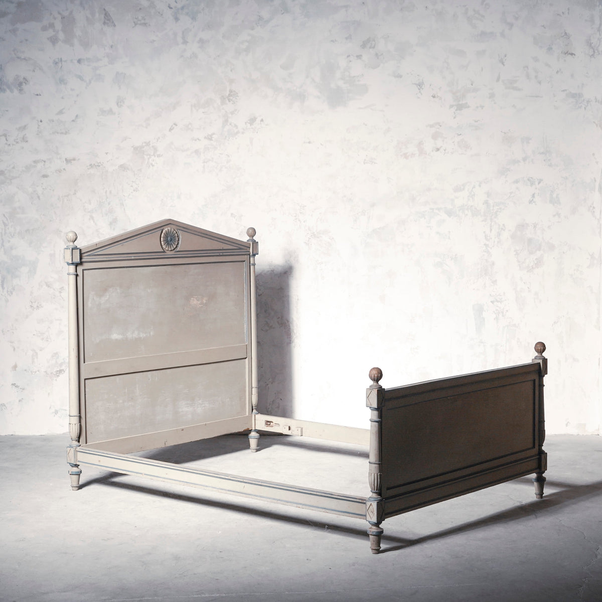 ベッド — Antique Shop IWARE