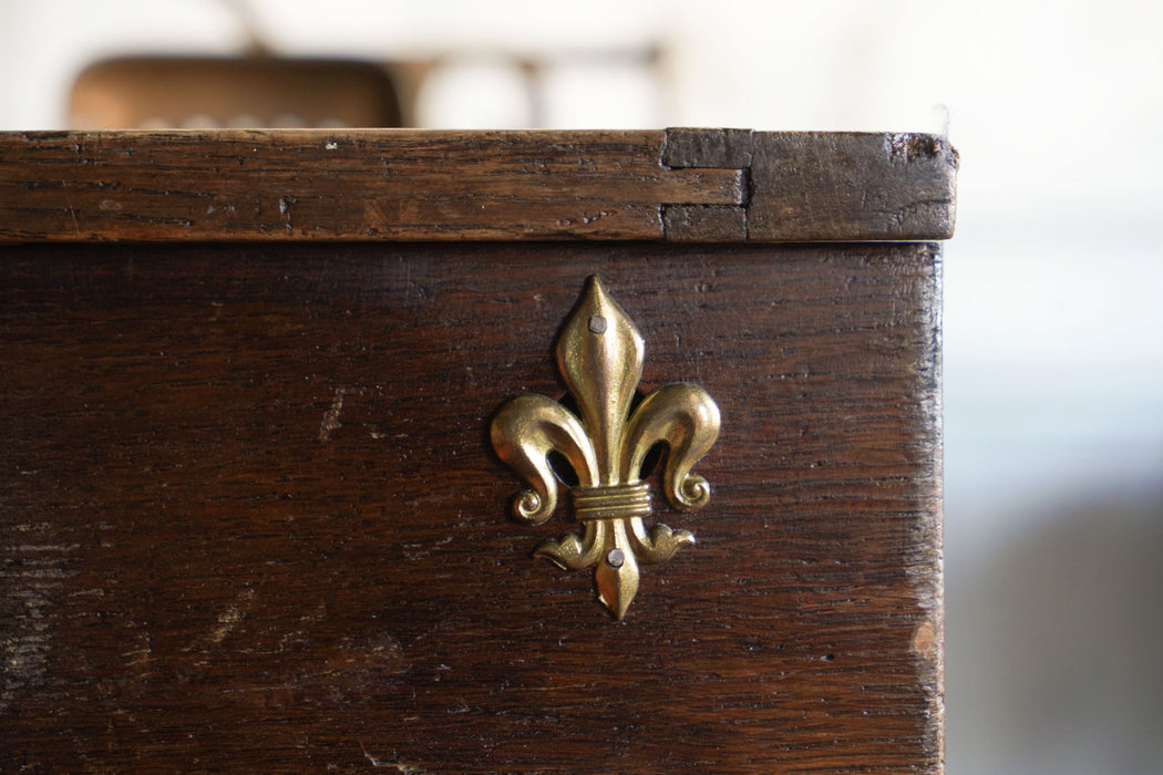 Antique cash register