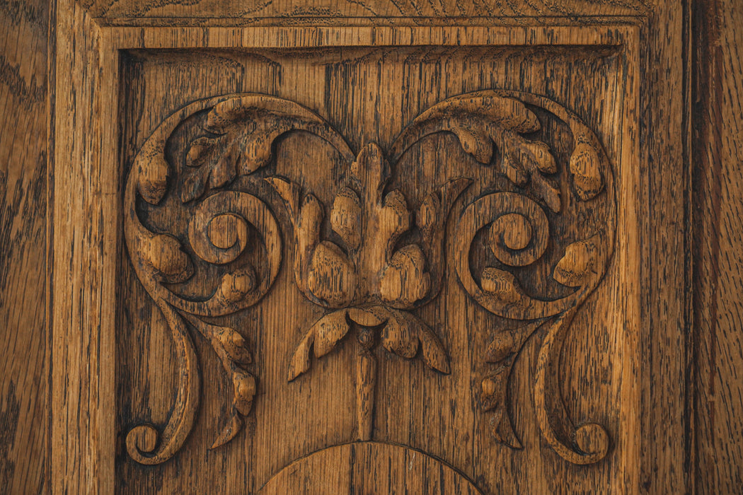 アンティークキャビネット