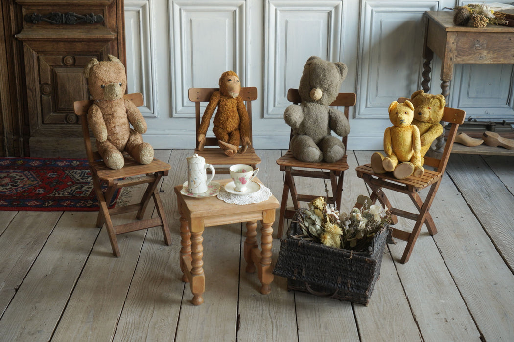 [Images taken from BASE and published] Chair/antique chair/low chair/doll chair/foldable/display/space decoration