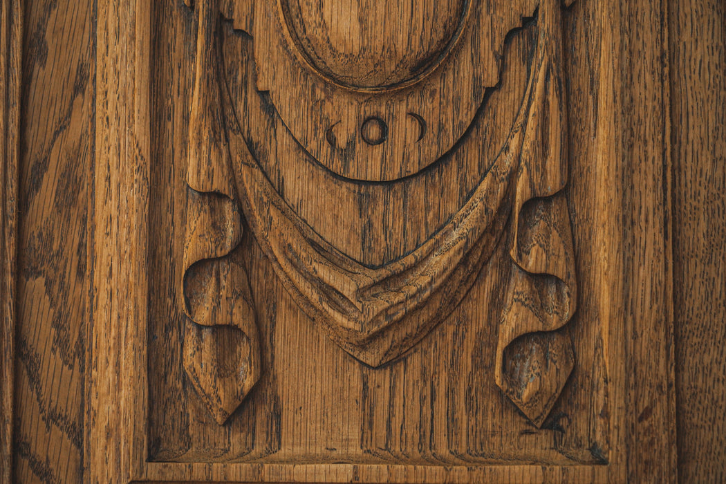 アンティークキャビネット