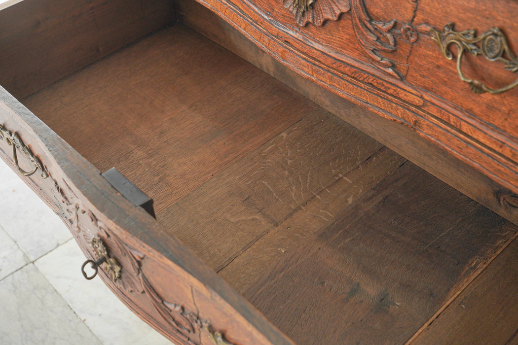 Antique chest