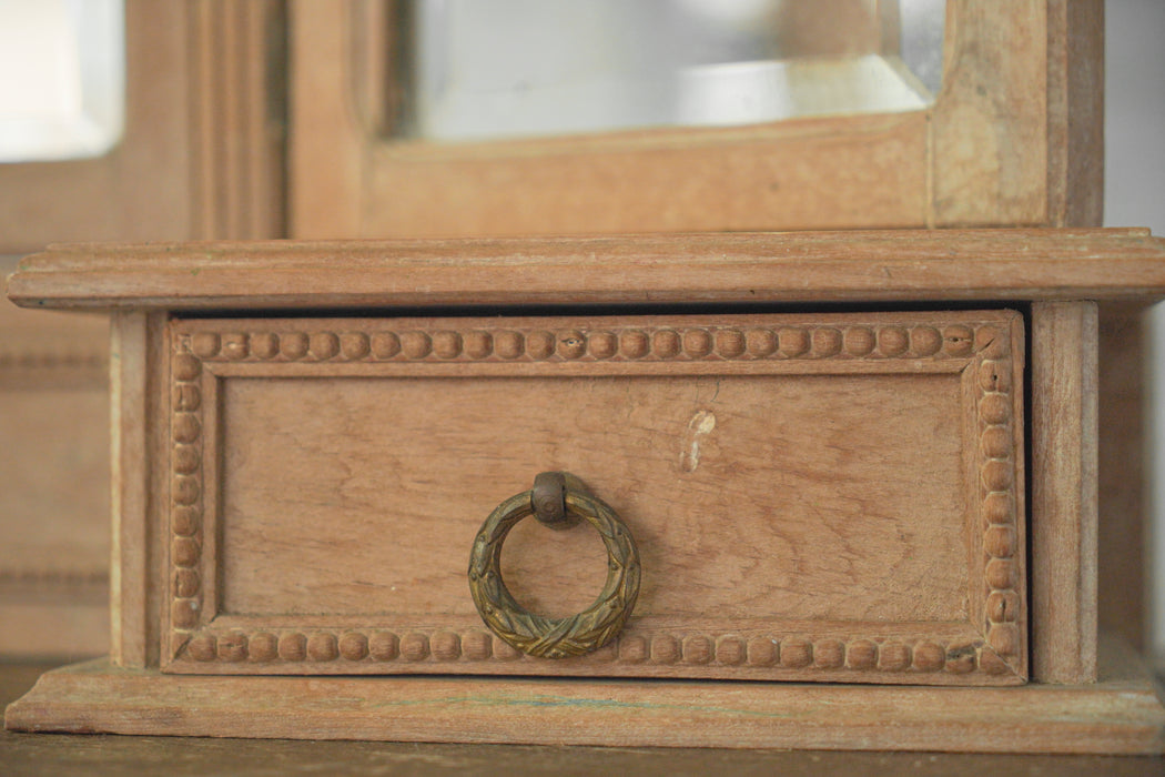 Antique three-sided mirror