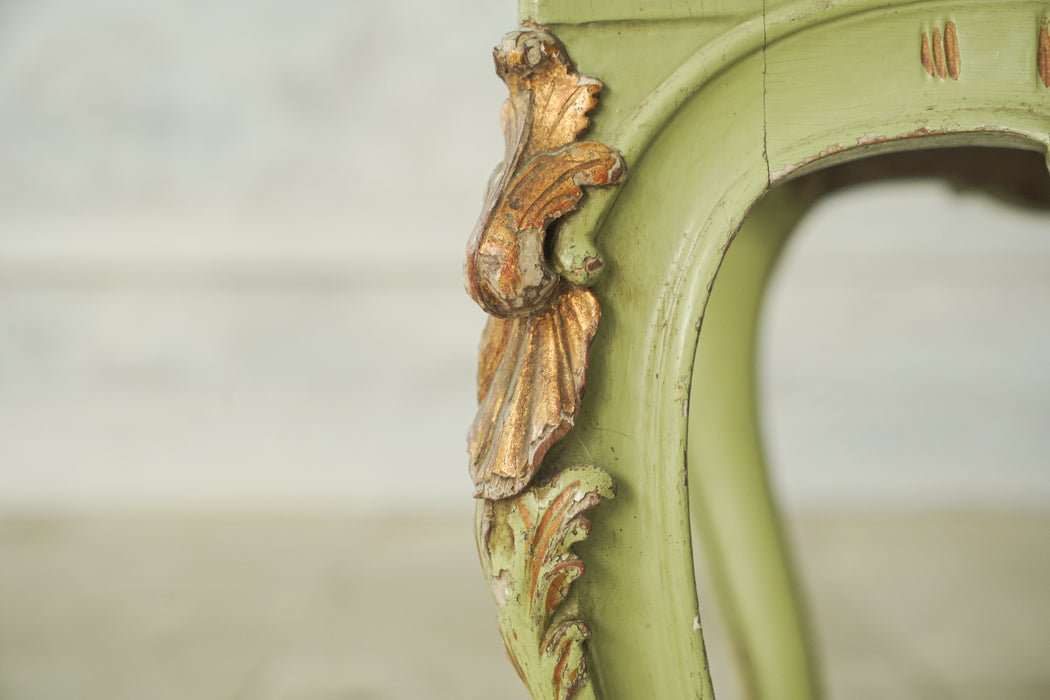 アンティークグリーンフレームチェア