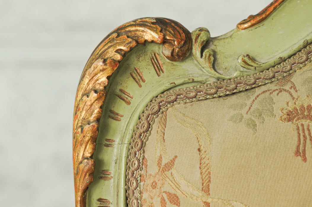 アンティークグリーンアームチェア