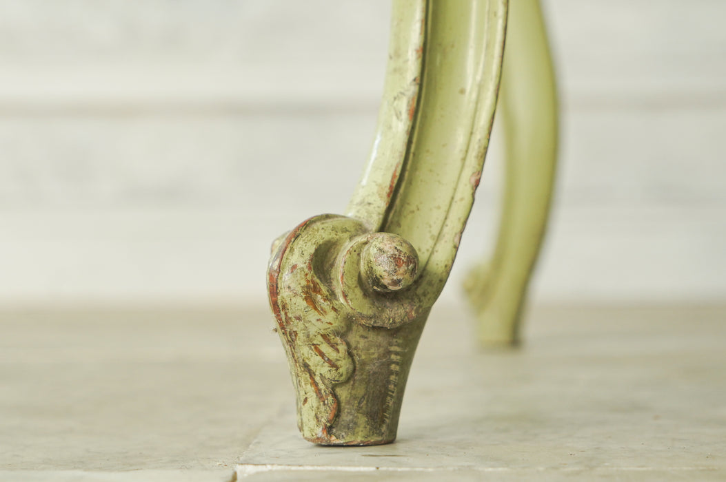 アンティークグリーンアームチェア