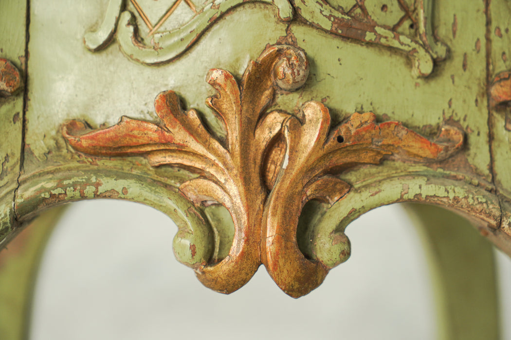 アンティークグリーンペデスタルテーブル