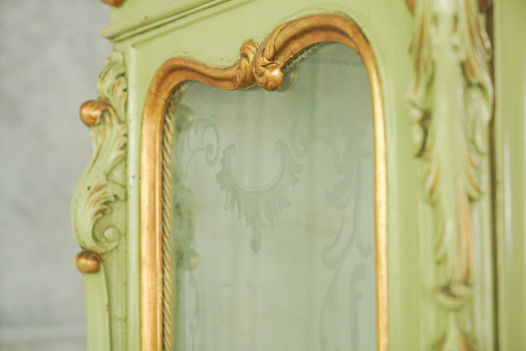 アンティークヴェールグラスキャビネット