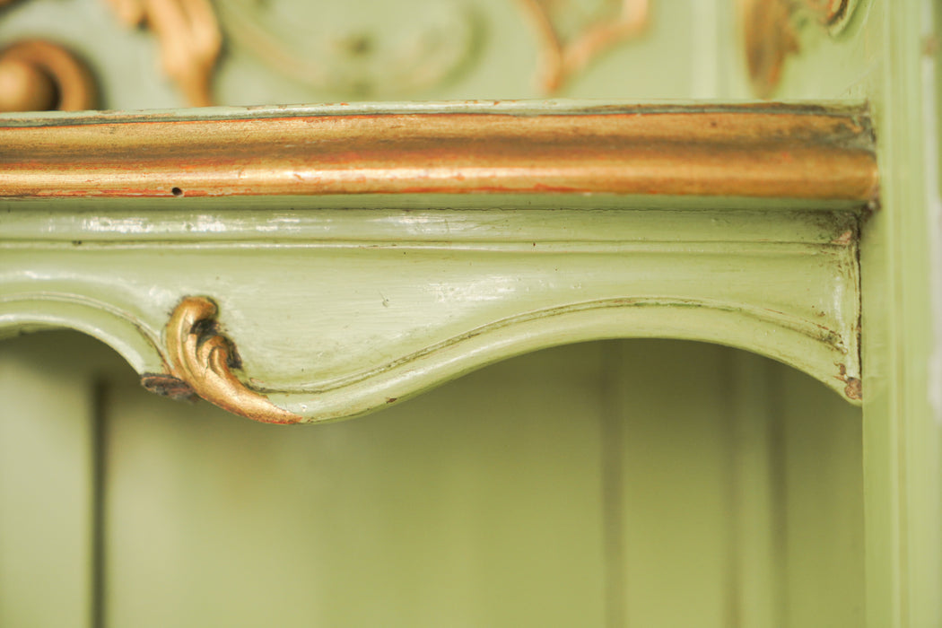 アンティークヴェールグラスキャビネット