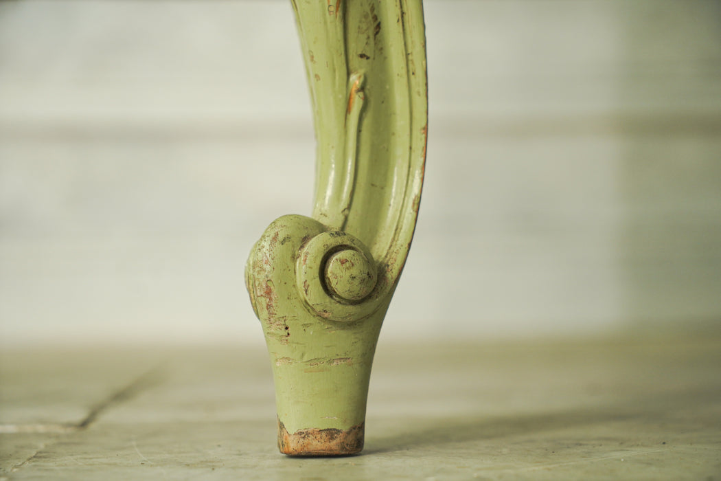 アンティークヴェールグラスキャビネット