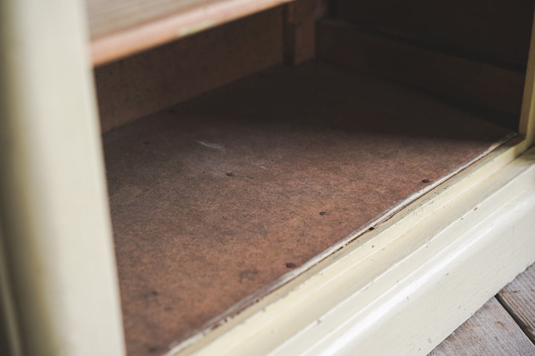 アンティークメタルトップキャビネット