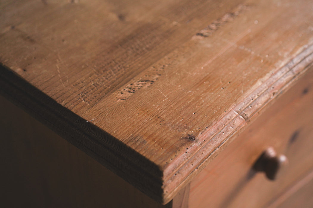 アンティークパインチェスト