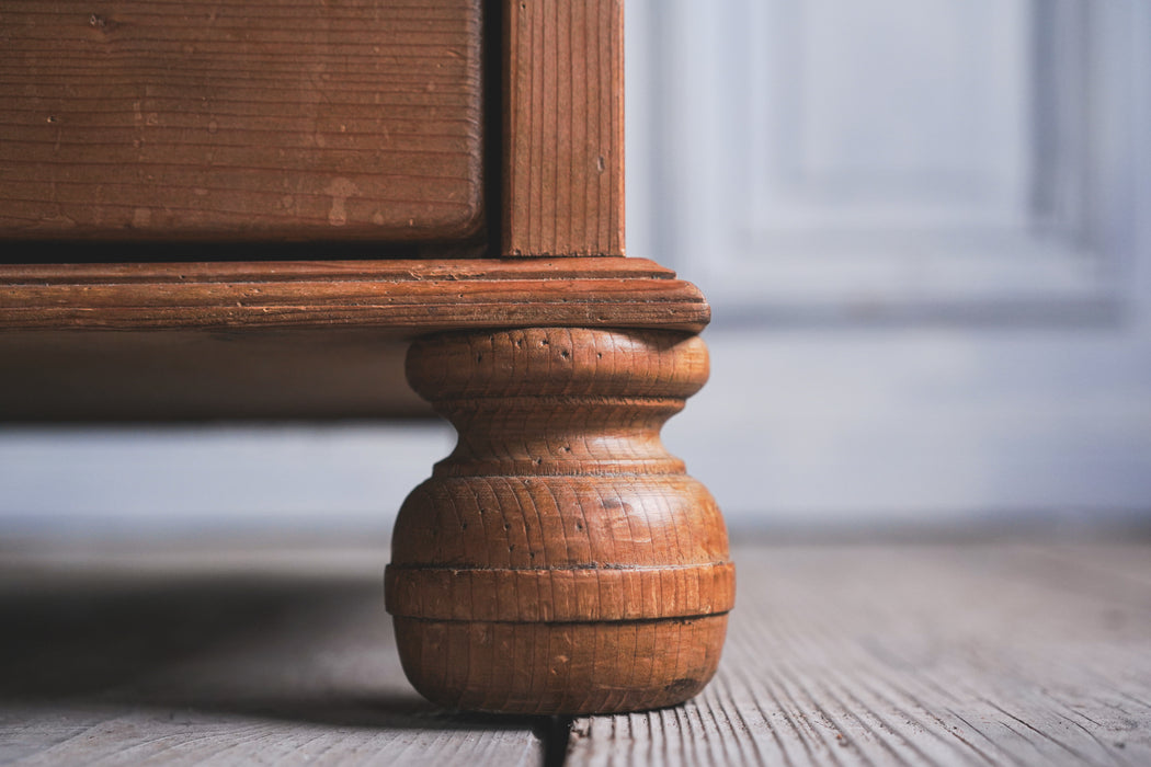 アンティークパインチェスト