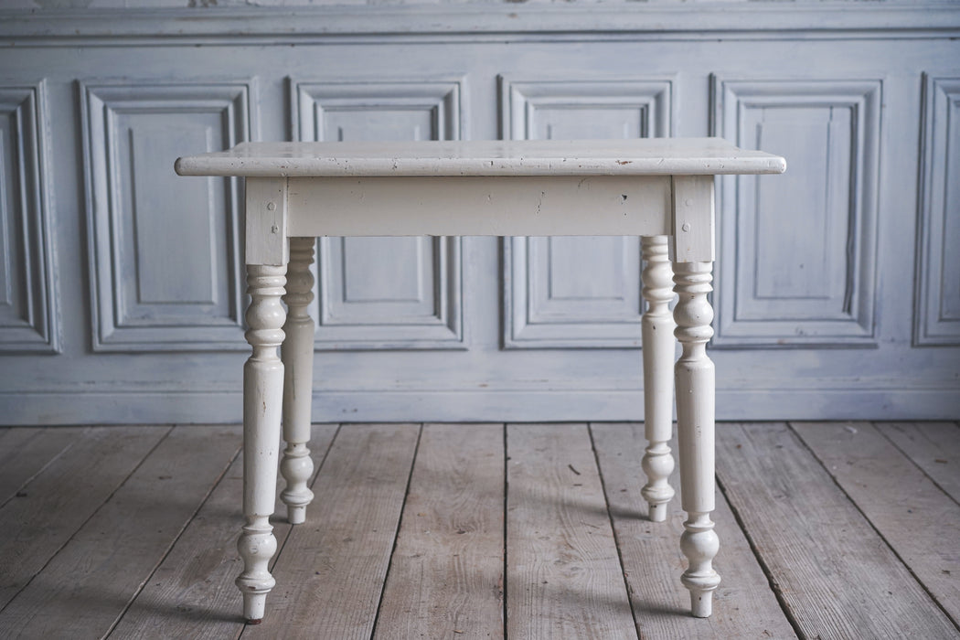 アンティークフレンチテーブル