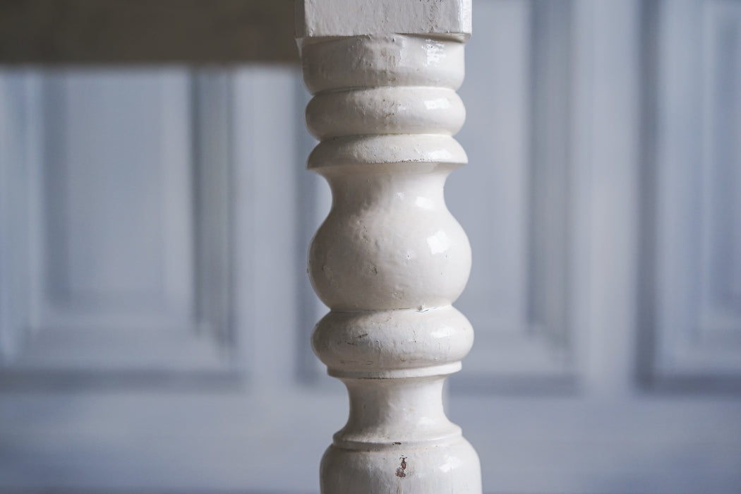 アンティークフレンチテーブル