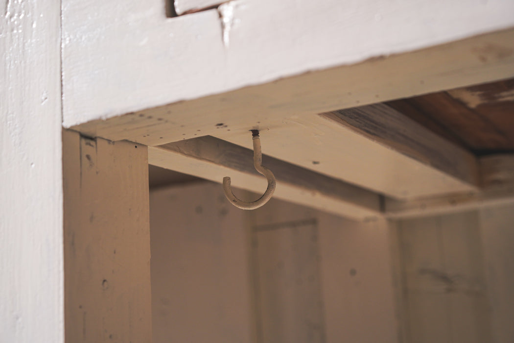 アンティークホワイトウッドカウンター