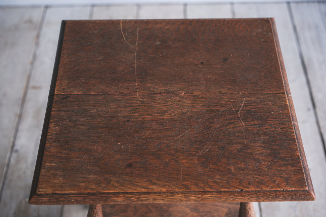 アンティークサイドテーブル