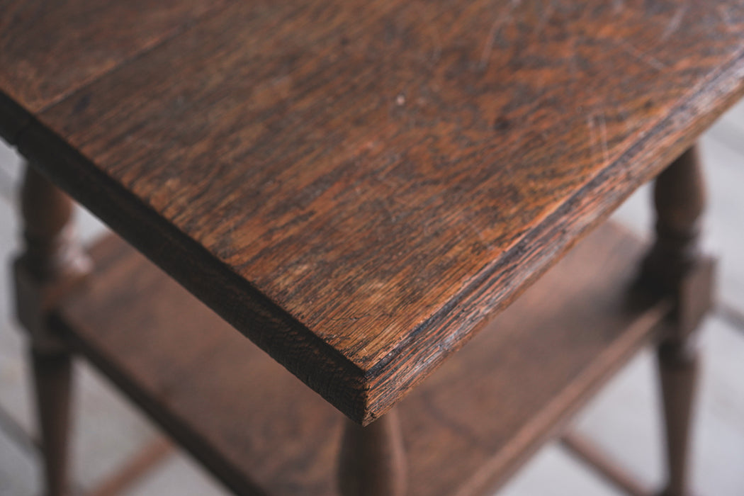 アンティークサイドテーブル