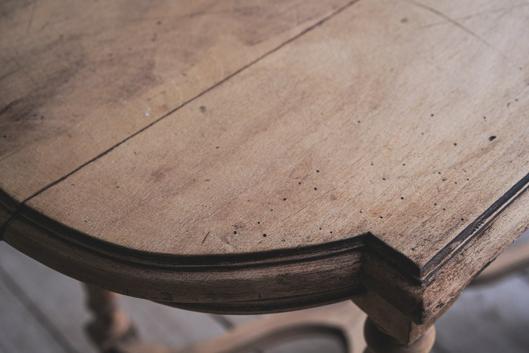 アンティークフレンチテーブル