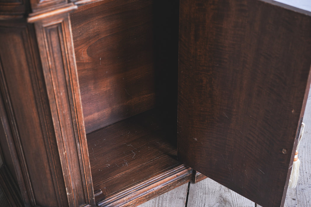 アンティークサイドボード