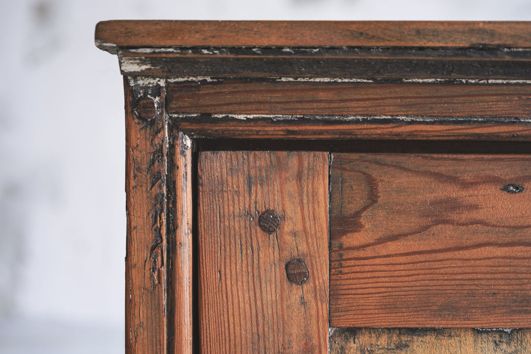 アンティークワードローブキャビネット