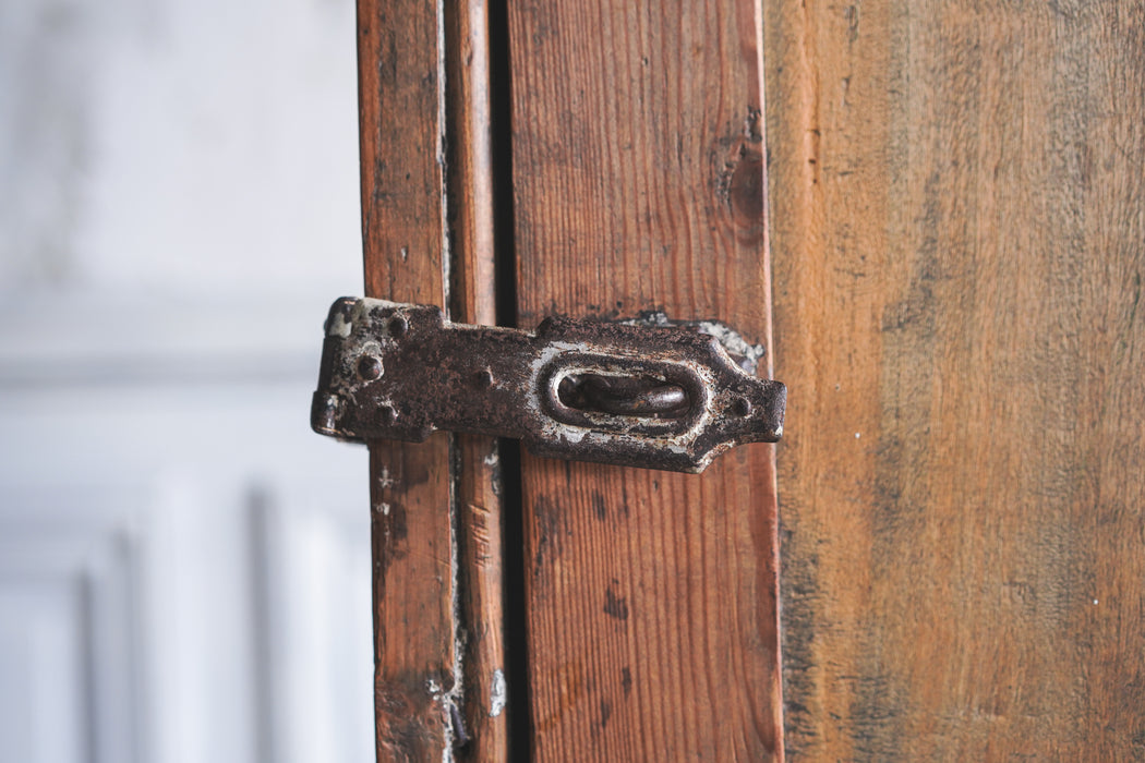 アンティークワードローブキャビネット