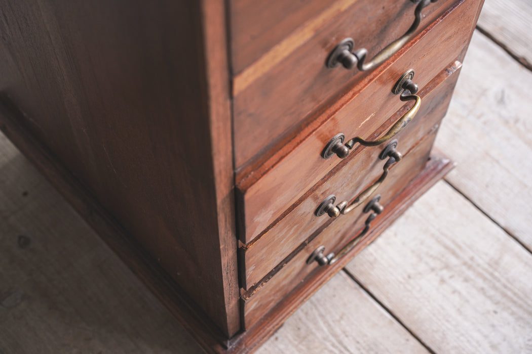 アンティークドロワーズチェスト