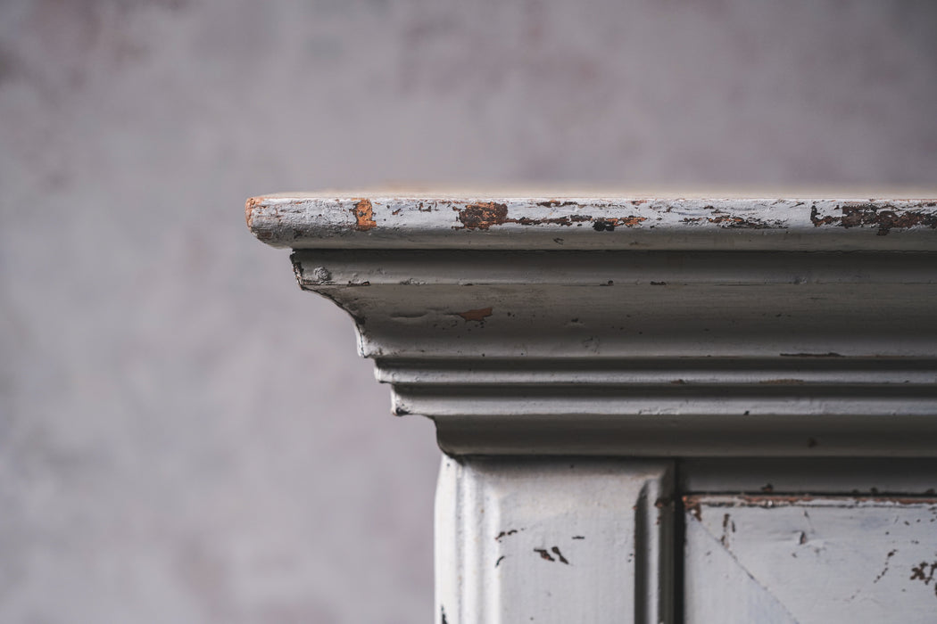 アンティークペイントキャビネット