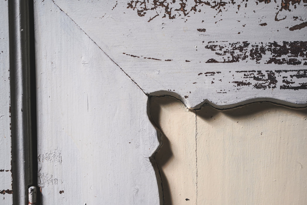 アンティークペイントキャビネット