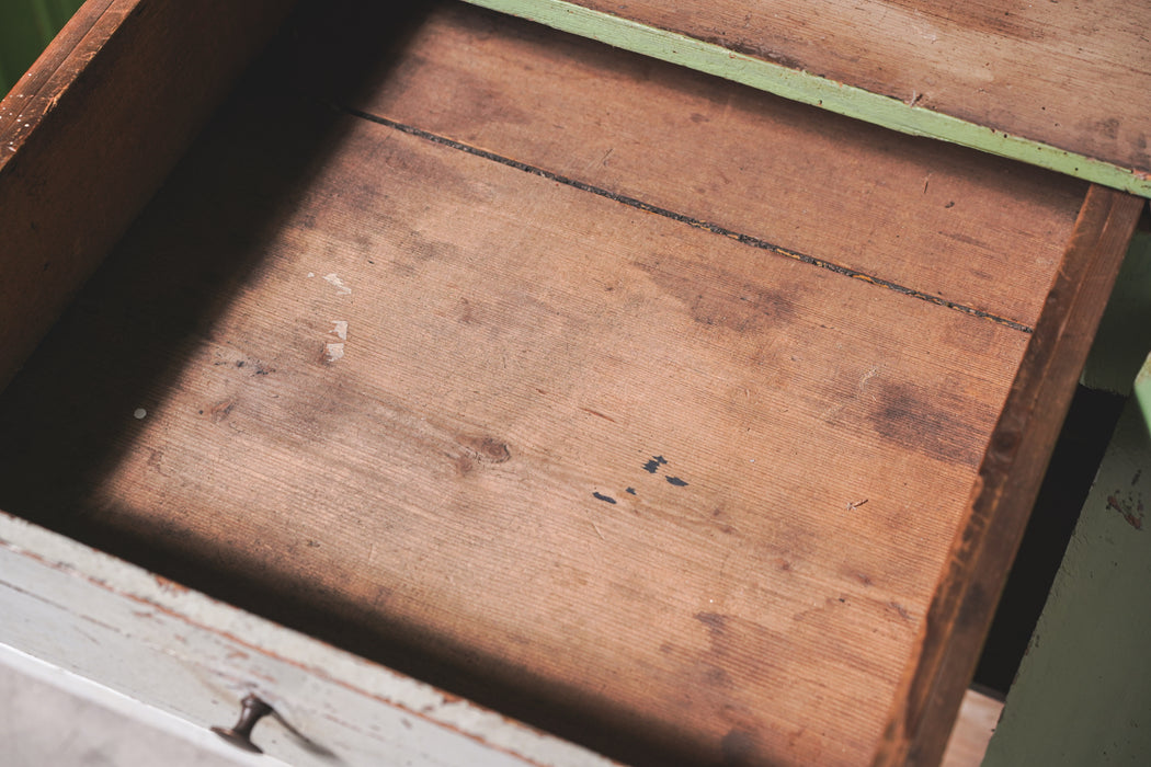 アンティークペイントキャビネット