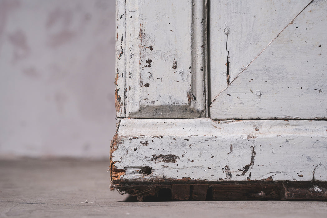 アンティークペイントキャビネット