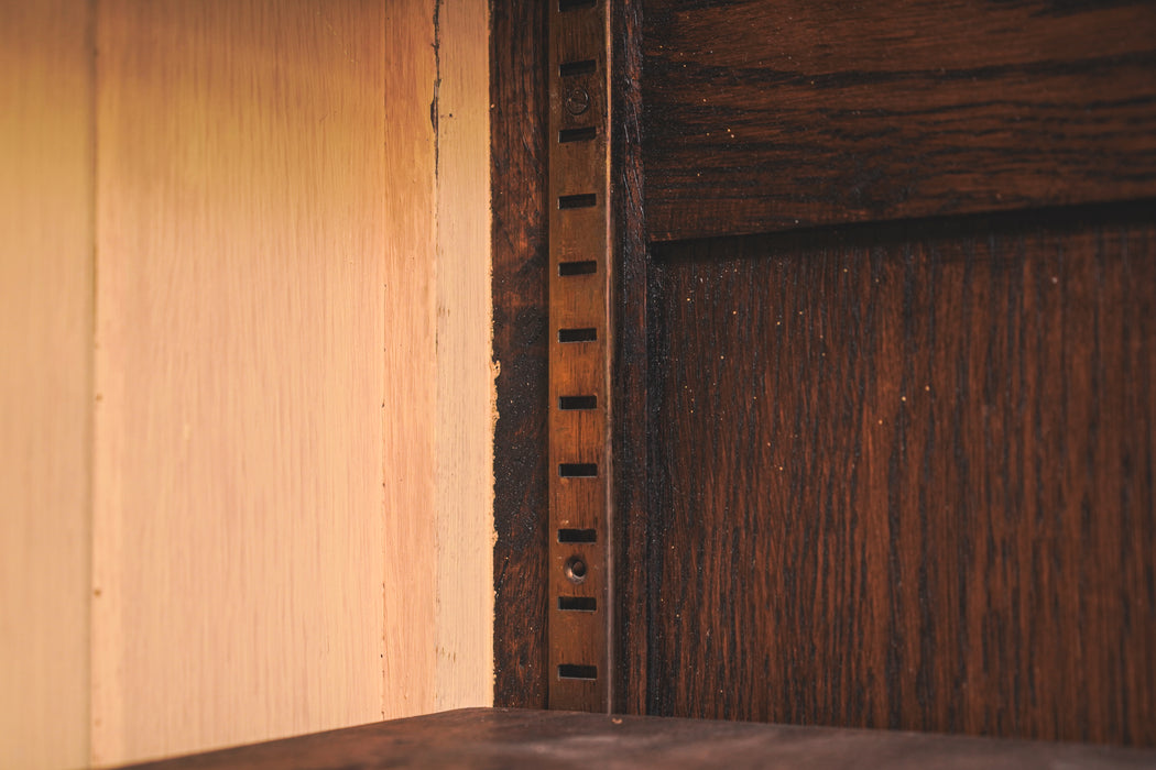 アンティークブックシェルフ