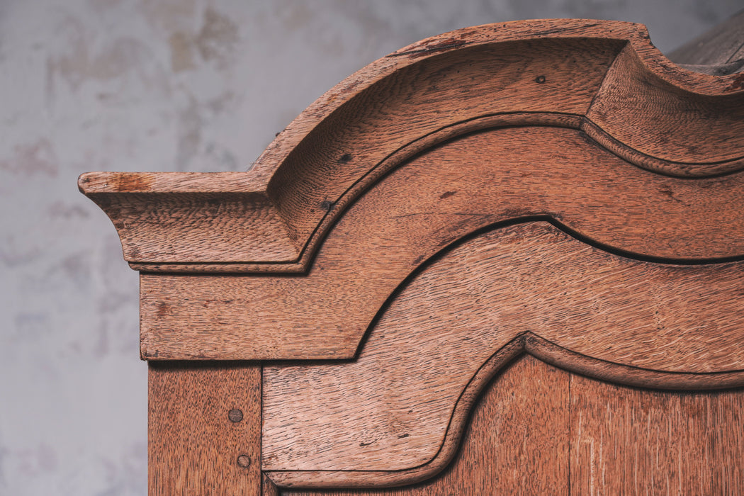 アンティークオークキャビネット