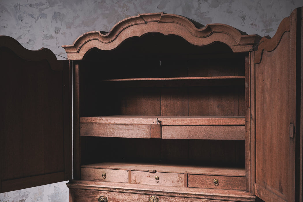 アンティークオークキャビネット