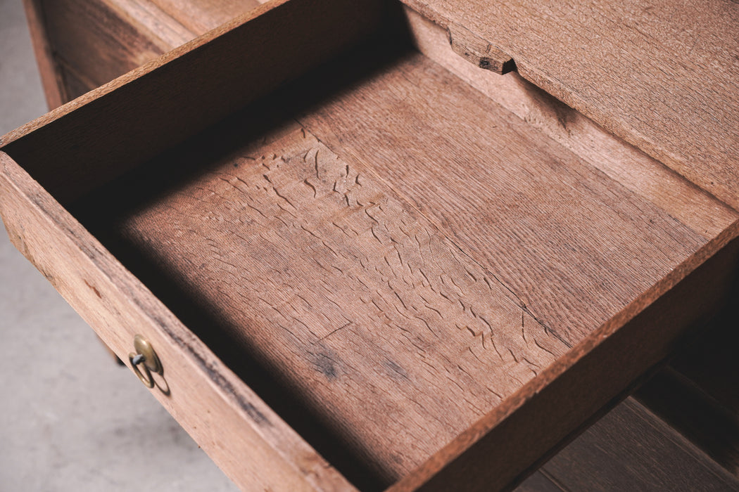 アンティークオークキャビネット