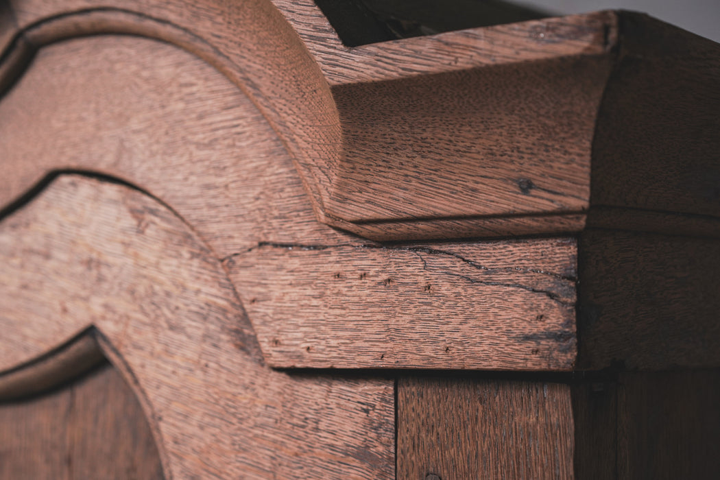 アンティークオークキャビネット