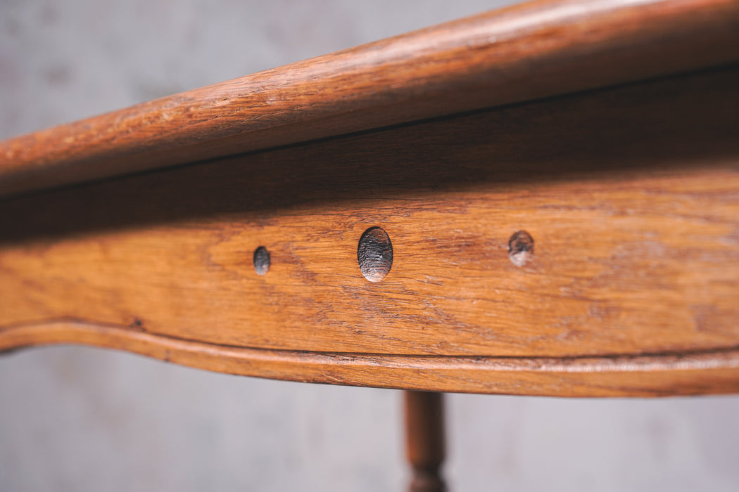 アンティークローテーブル