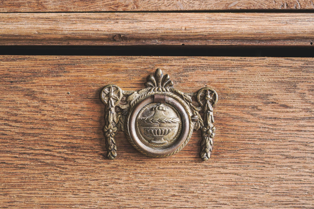 アンティークショーケースキャビネット