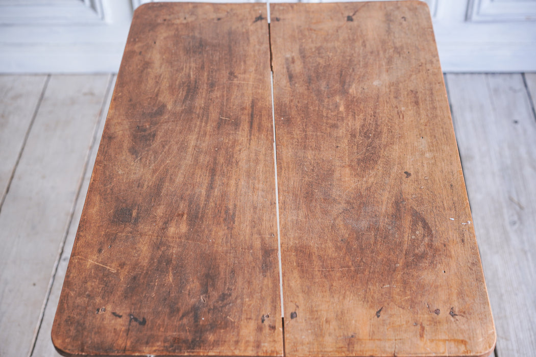 アンティークテーブル