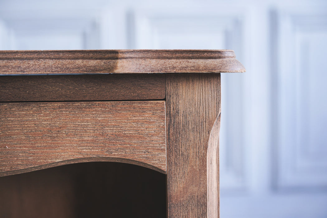 アンティークベッドサイドテーブル