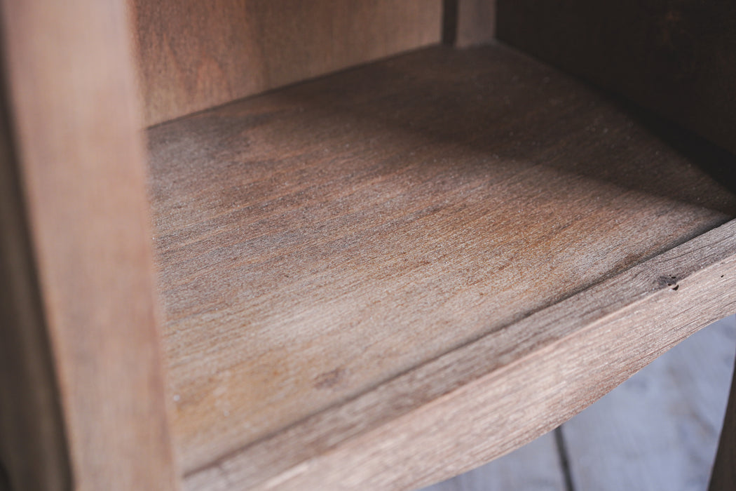 アンティークベッドサイドテーブル