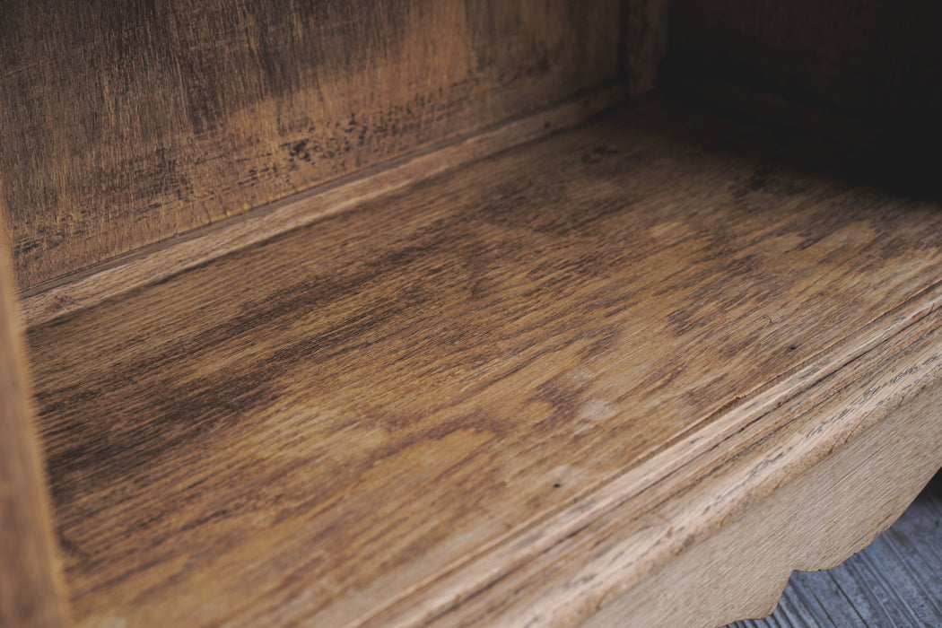 アンティークブックシェルフ