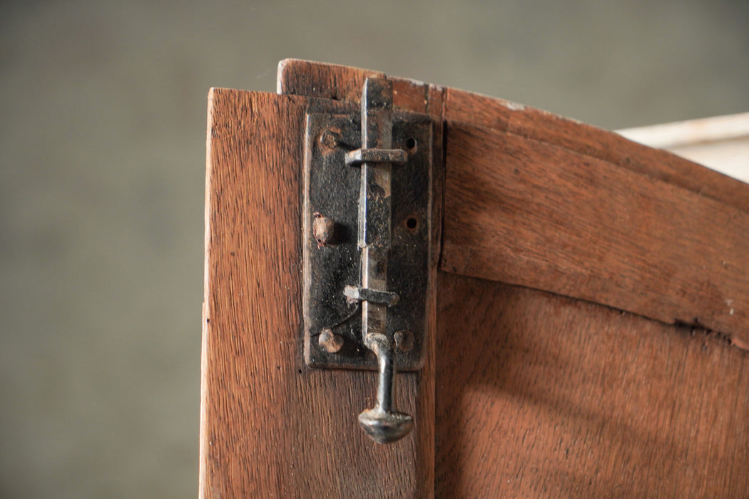 [CBH Nagareyama store rental] Antique cabinet