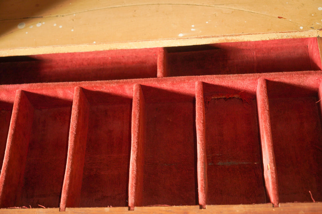 [CBH Nagareyama store rental] Antique cabinet