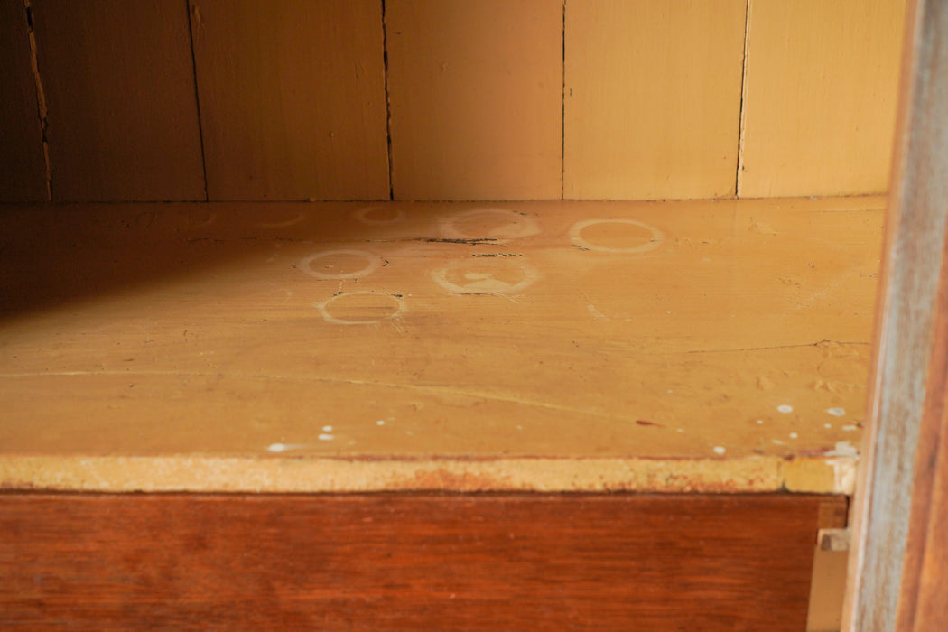 [CBH Nagareyama store rental] Antique cabinet
