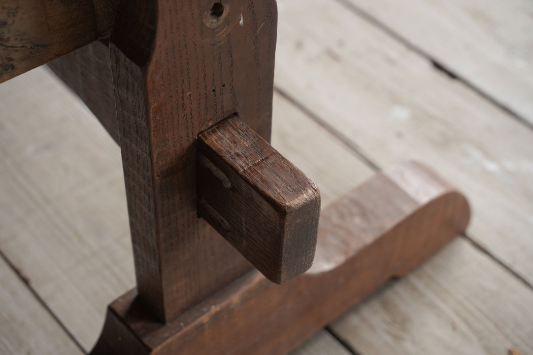 antique baby bed