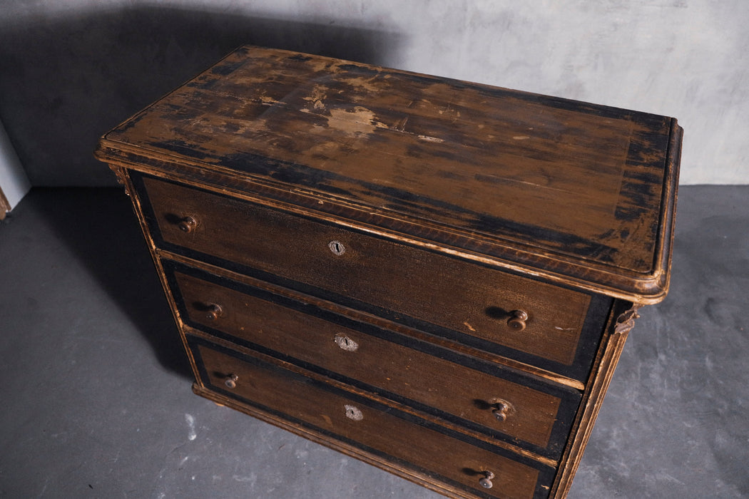 Antique chest